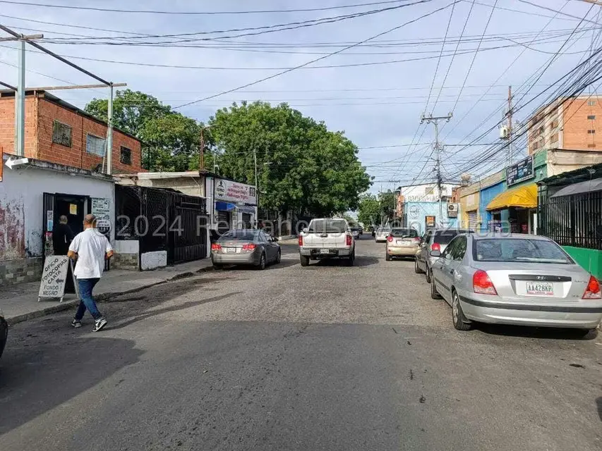 Comercial (Edificio) en Alquiler en Centro, Lara - 32