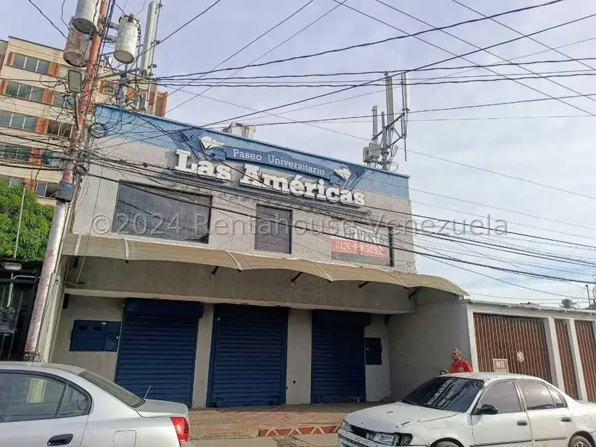 Comercial (Edificio) en Alquiler en Centro, Lara - 33
