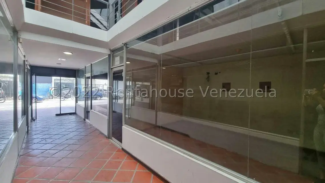 Comercial (Edificio) en Alquiler en Centro, Lara - 4
