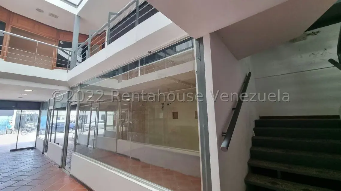 Comercial (Edificio) en Alquiler en Centro, Lara - 6