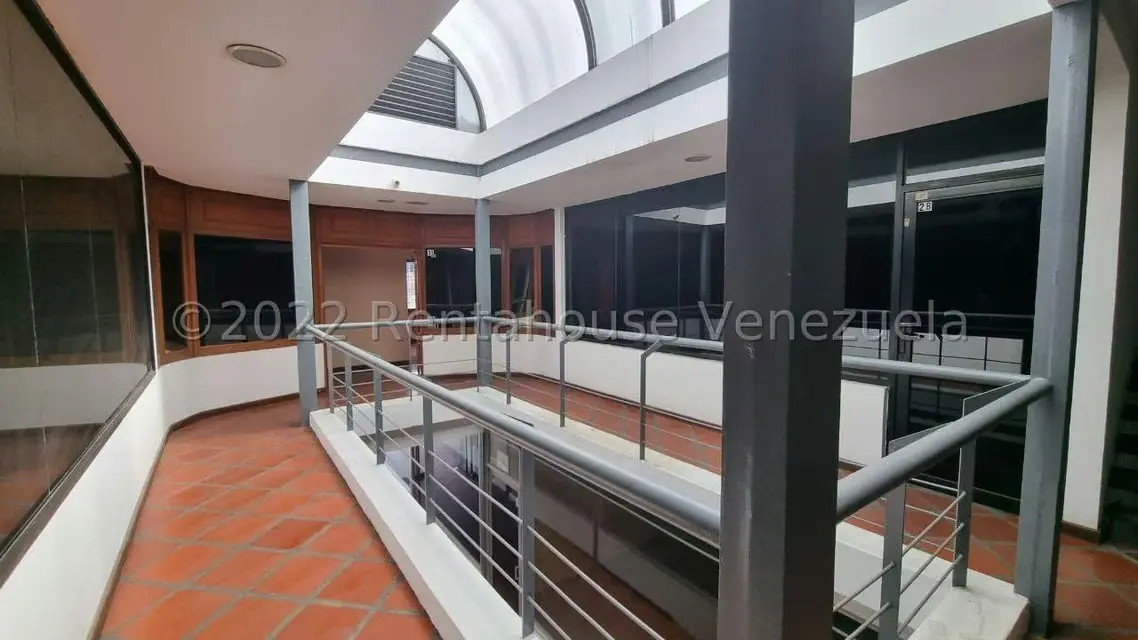 Comercial (Edificio) en Alquiler en Centro, Lara - 8