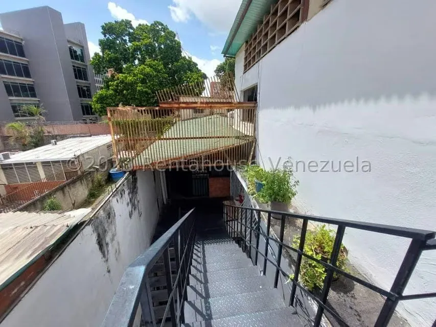 Casa (1 Nivel) en Venta en Montecristo, Distrito Metropolitano - 24