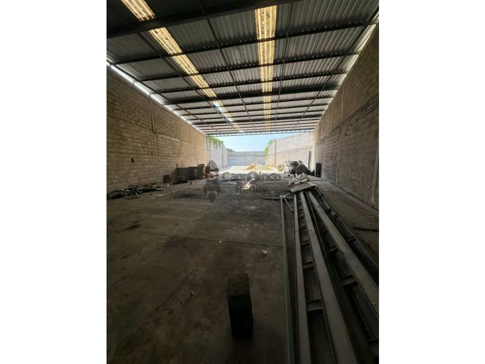 VENTA TERRENO CON GALPÓN AV ARANZAZU VALENCIA A 500 Mtrs. AUTOPISTA - 4