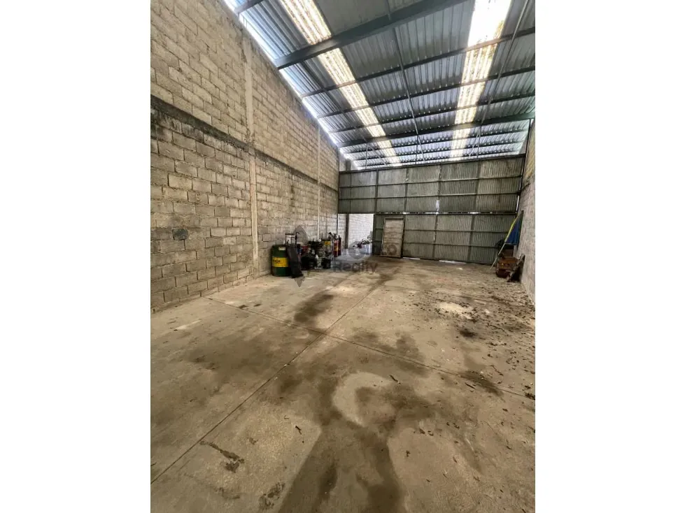 VENTA TERRENO CON GALPÓN AV ARANZAZU VALENCIA A 500 Mtrs. AUTOPISTA - 5