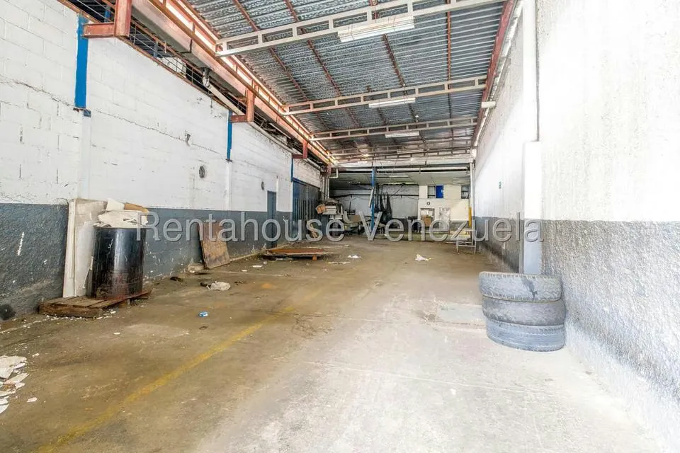 Local Comercial en Venta en Parque Caiza, Distrito Metropolitano - 20