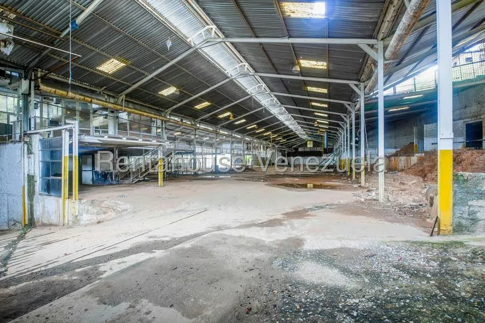 Local Comercial en Venta en Parque Caiza, Distrito Metropolitano - 22