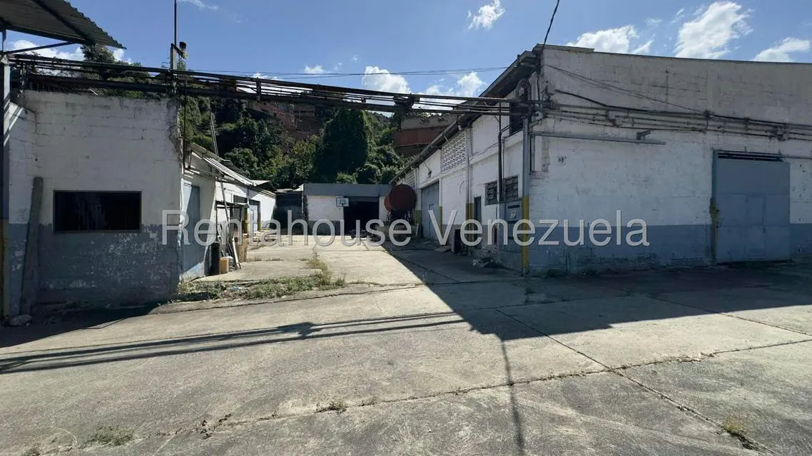 Local Comercial en Venta en Parque Caiza, Distrito Metropolitano - 6