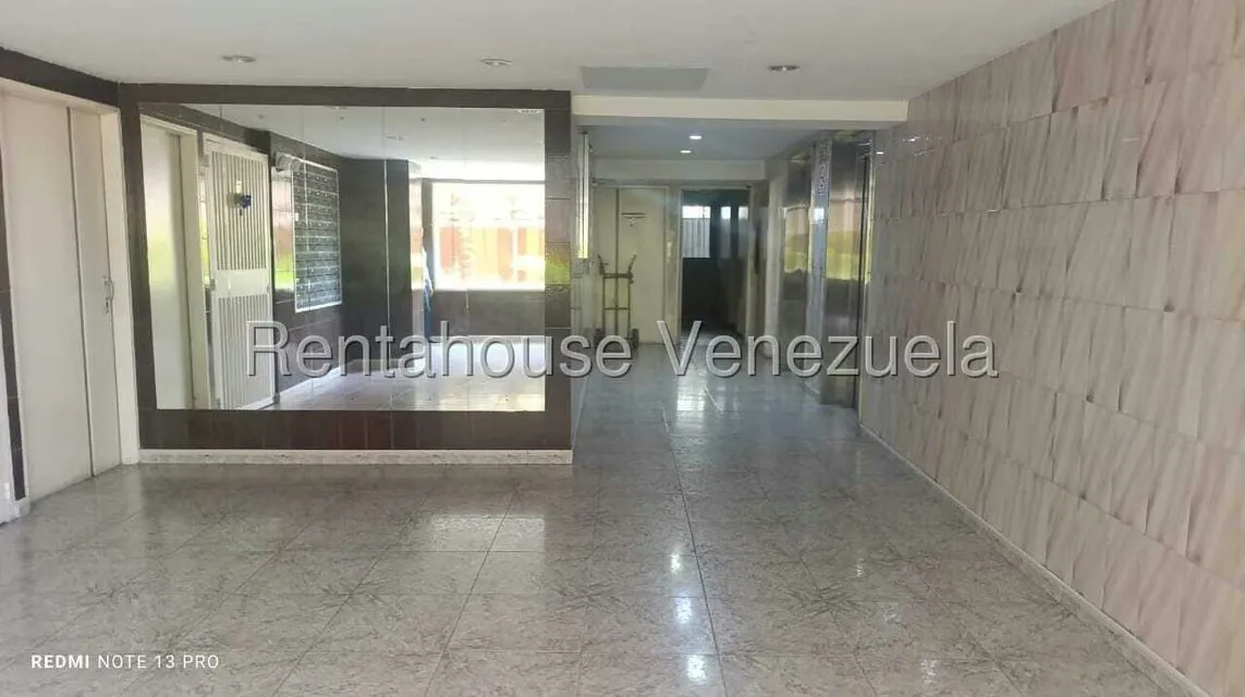 Apartamento (1 Nivel) en Venta en La Urbina, Distrito Metropolitano - 8