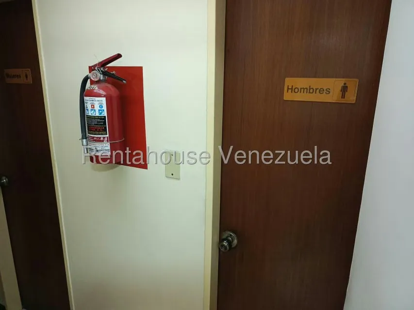 Local Comercial en Alquiler en Parroquia La Candelaria, Distrito Metropolitano - 20