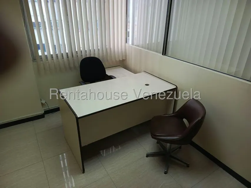 Local Comercial en Alquiler en Parroquia La Candelaria, Distrito Metropolitano - 29