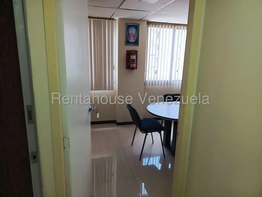 Local Comercial en Alquiler en Parroquia La Candelaria, Distrito Metropolitano - 51