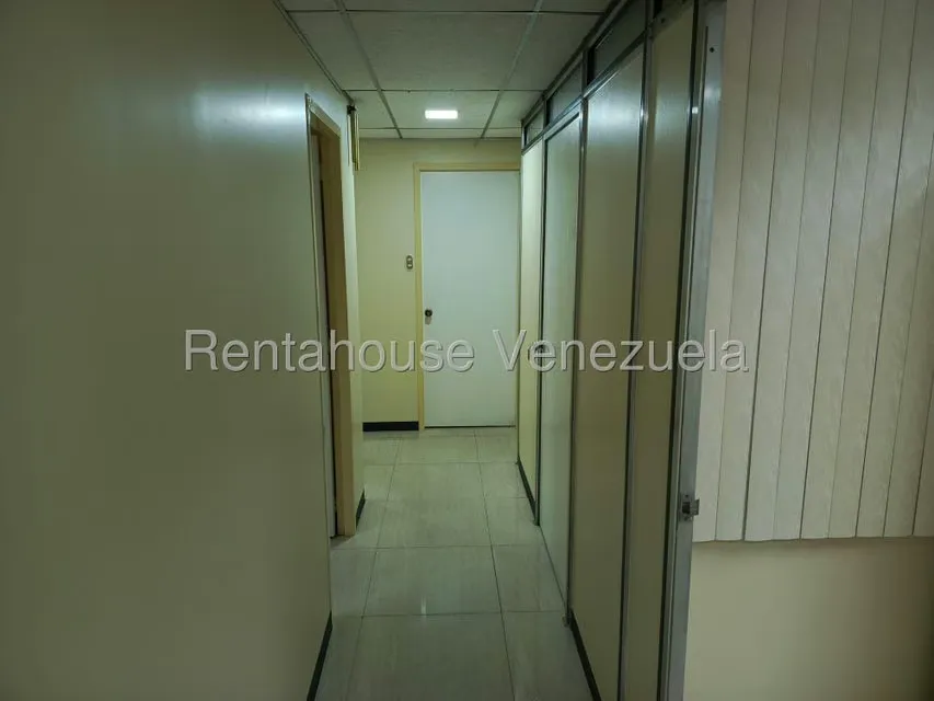 Local Comercial en Alquiler en Parroquia La Candelaria, Distrito Metropolitano - 60