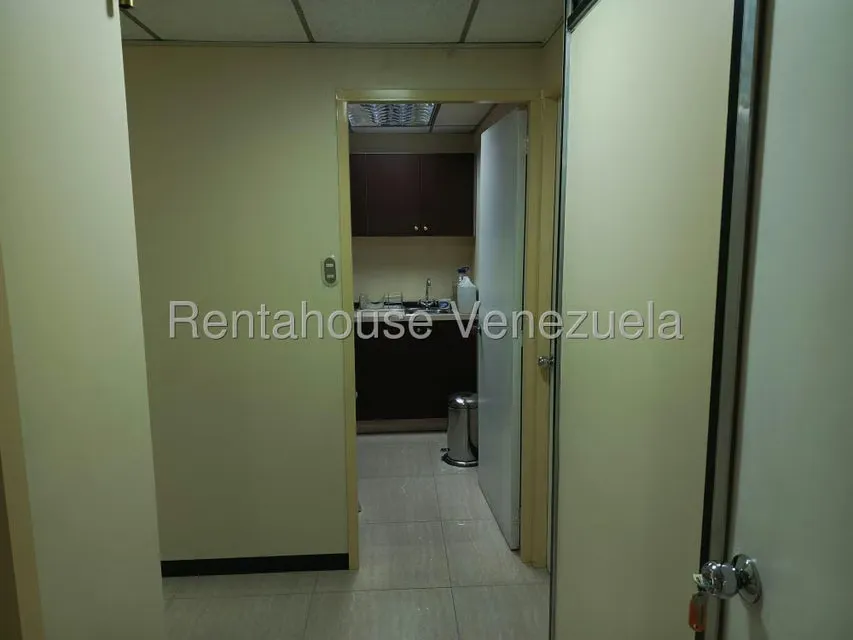 Local Comercial en Alquiler en Parroquia La Candelaria, Distrito Metropolitano - 61