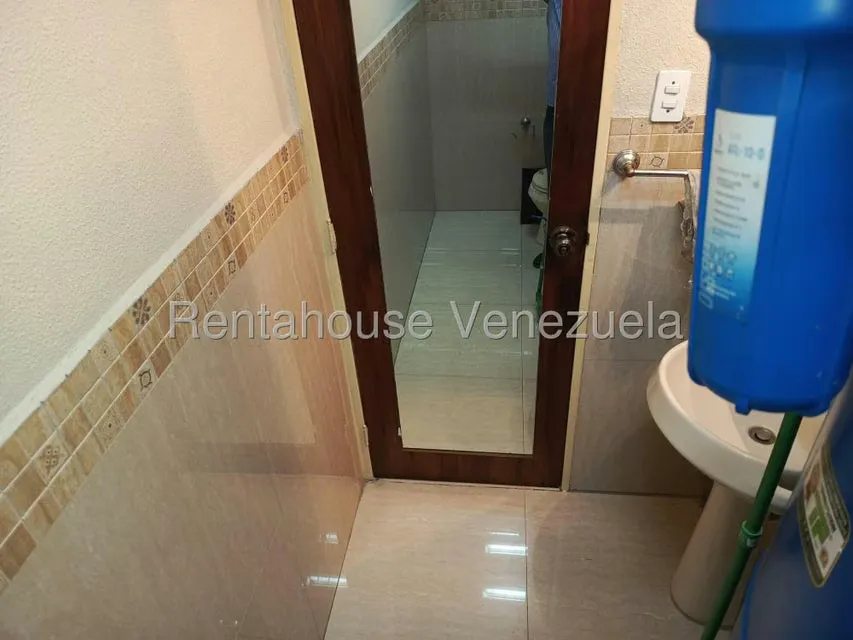 Local Comercial en Alquiler en Parroquia La Candelaria, Distrito Metropolitano - 64
