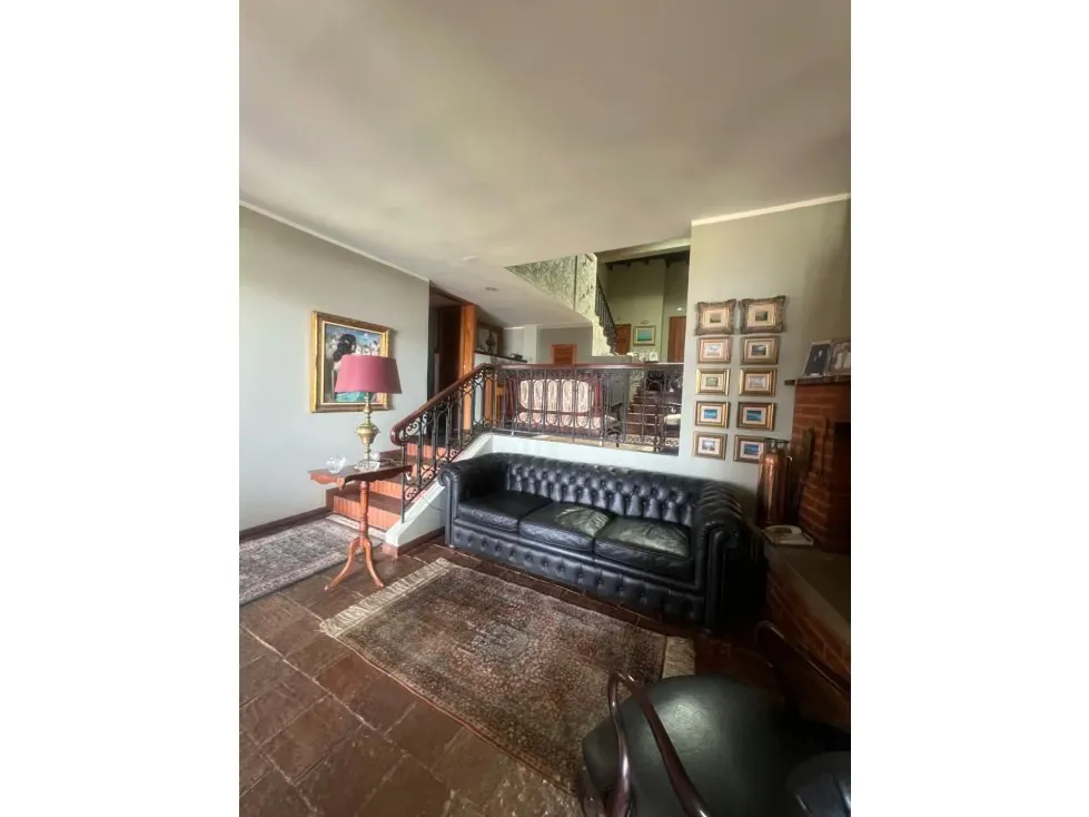Se vende casa en calle cerrada 700m2 Alto Hatillo 5989 - 15