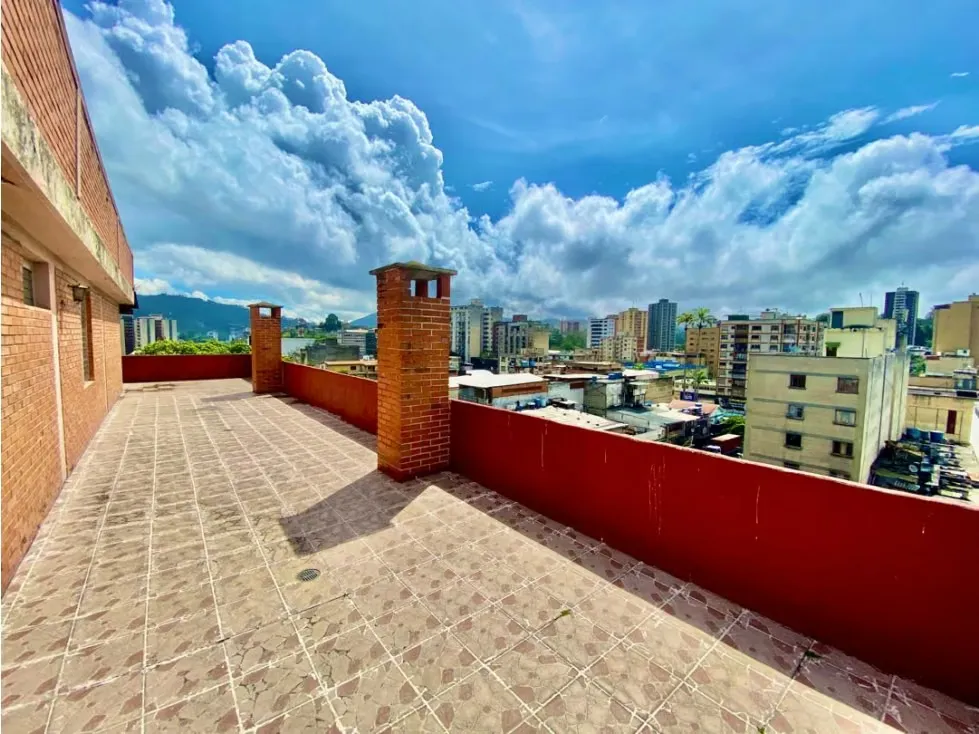 PH EN LOS TEQUES DE 400 M2, 4 HAB, 4 BAÑOS 2 P/E - 25
