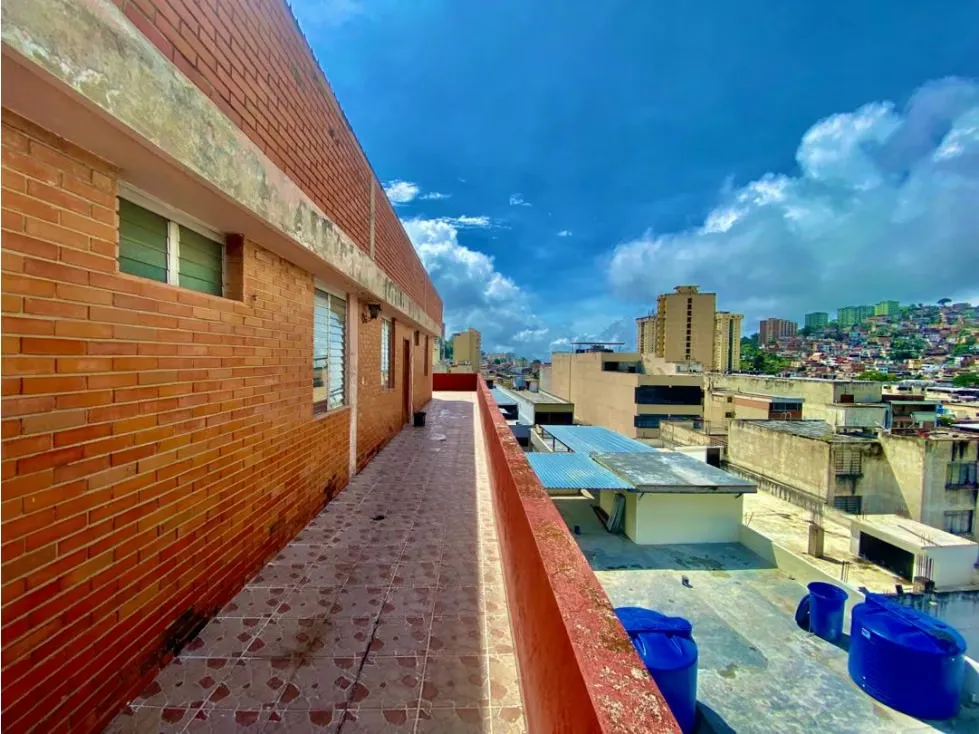 PH EN LOS TEQUES DE 400 M2, 4 HAB, 4 BAÑOS 2 P/E - 26
