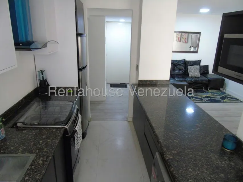 Apartamento (1 Nivel) en Alquiler en Los Palos Grandes, Distrito Metropolitano - 11