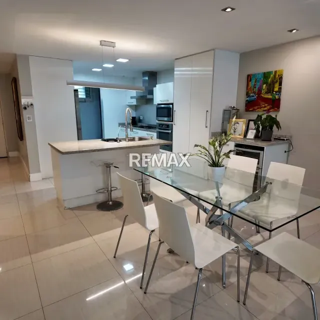APARTAMENTO PB 120m2 + 170m2 DE TERRAZA. RESIDENCIAS ESCAMPADERO. LA TRINIDAD - 4