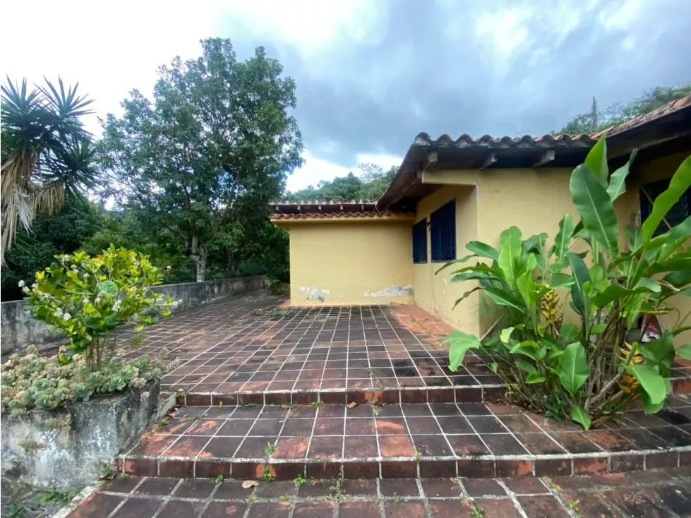 CASA EN VENTA LA LAGUNITA 1250MTS T - 2