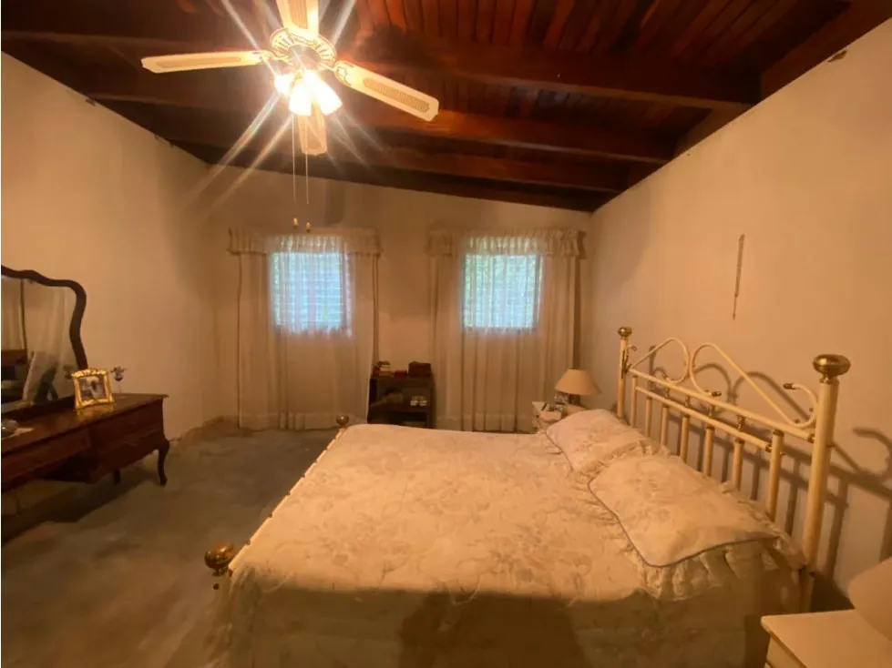 CASA EN VENTA LA LAGUNITA 1250MTS T - 18
