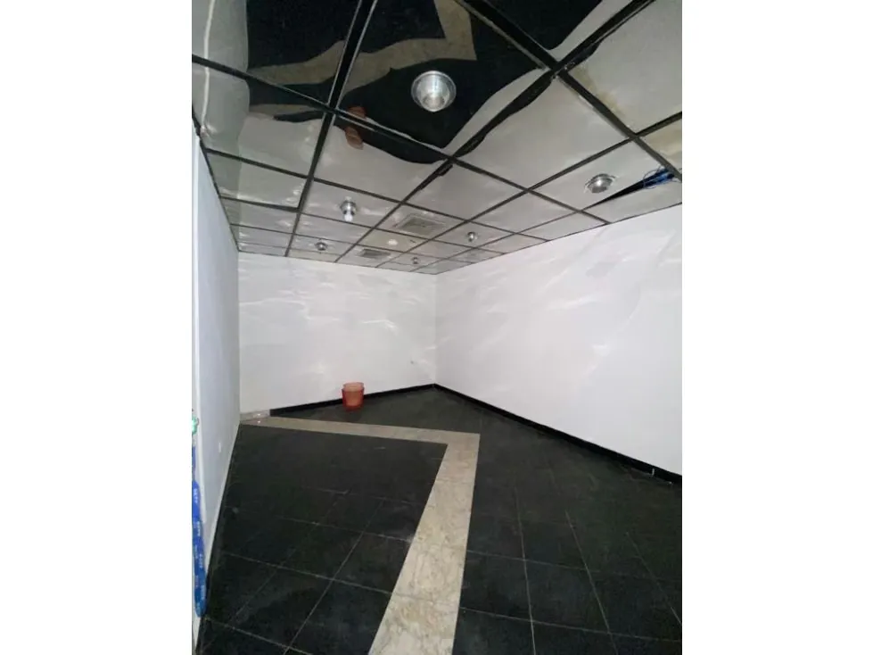 Se vende casa de uso comercial 324m2 El Rosal 9991 - 13
