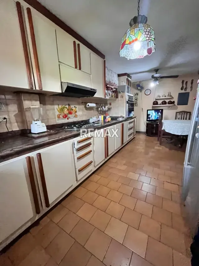Preciosa y amplia casa en Venta ubicada en Urb. El Pedregal - 4