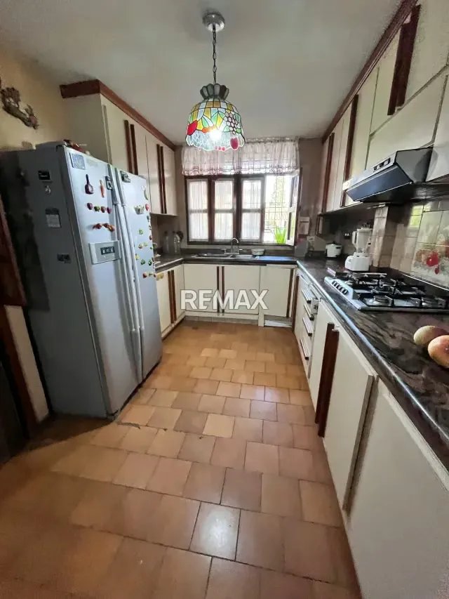 Preciosa y amplia casa en Venta ubicada en Urb. El Pedregal - 5