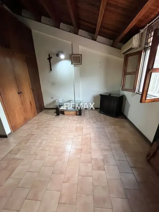 Preciosa y amplia casa en Venta ubicada en Urb. El Pedregal - 9