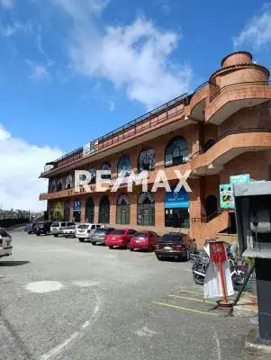 Local Comercial en Alquiler de 400M2 CC La Arcada