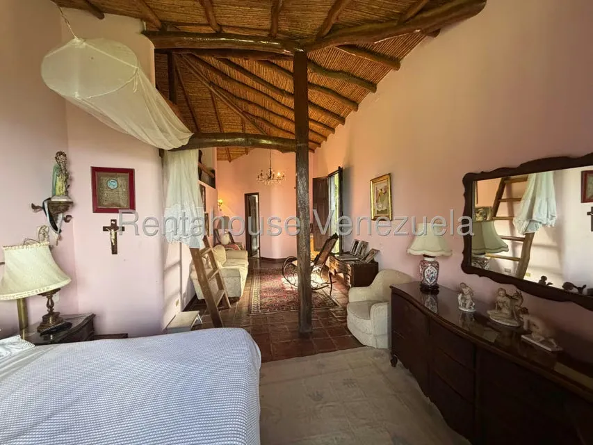 Casa (Multipes Niveles) en Venta en Oripoto, Distrito Metropolitano - 22