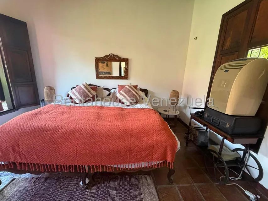 Casa (Multipes Niveles) en Venta en Oripoto, Distrito Metropolitano - 35