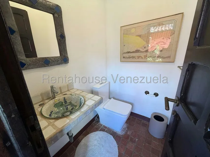 Casa (Multipes Niveles) en Venta en Oripoto, Distrito Metropolitano - 36