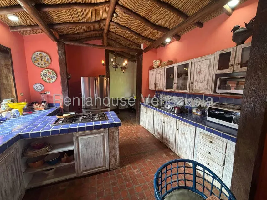 Casa (Multipes Niveles) en Venta en Oripoto, Distrito Metropolitano - 42