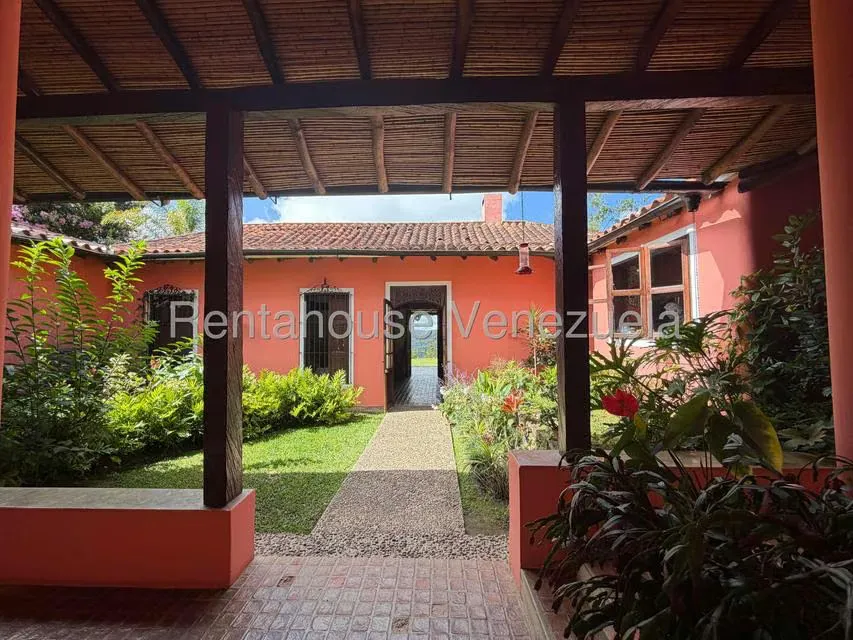 Casa (Multipes Niveles) en Venta en Oripoto, Distrito Metropolitano - 43