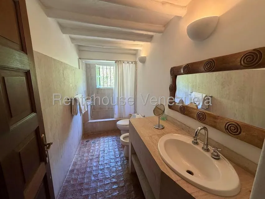 Casa (Multipes Niveles) en Venta en Oripoto, Distrito Metropolitano - 69
