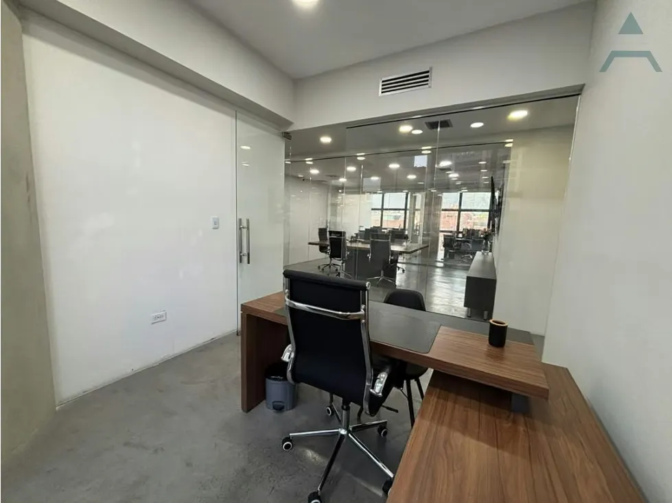 Se alquila Oficina 12m² Campo Alegre - 4