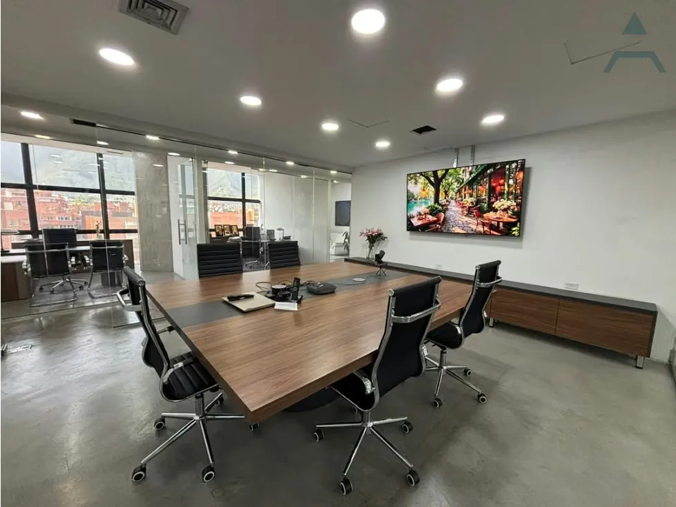 Se alquila Oficina 12m² Campo Alegre - 5
