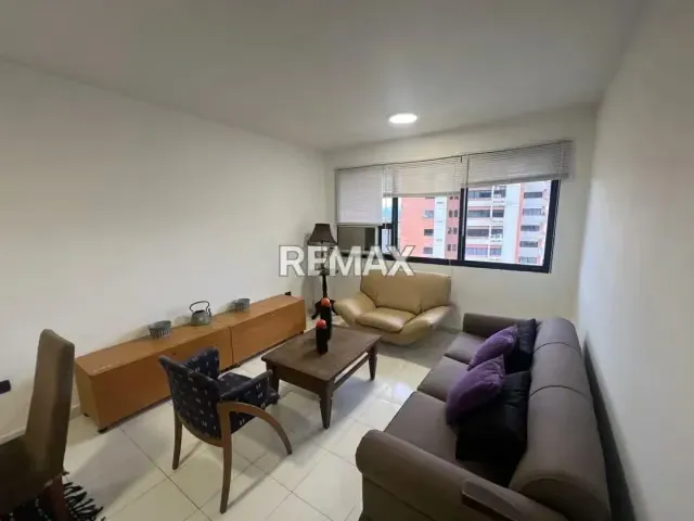 Venta Impecable Apartamento Res Martinica urb Valle de Camoruco - 10
