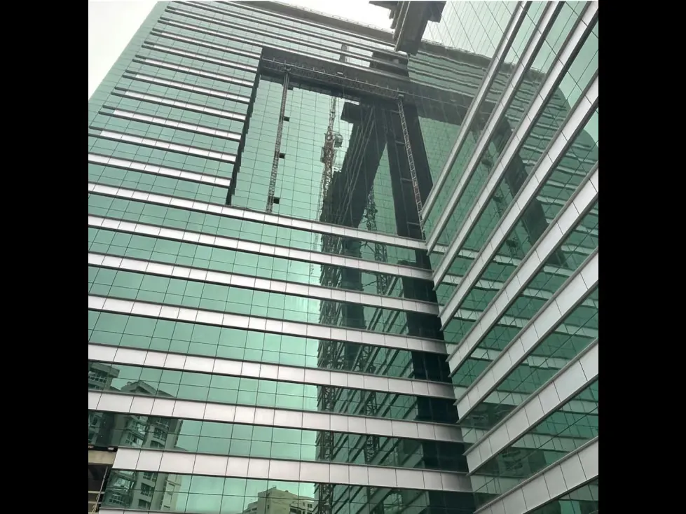 Se vende oficina 884m2/ Campo Alegre/1652 - 2