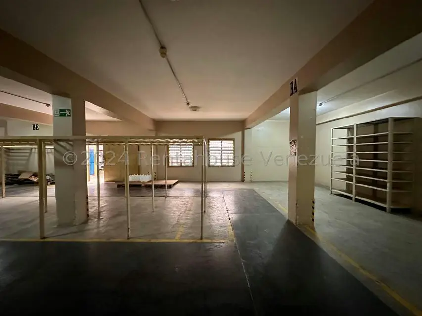 Comercial (Edificio) en Venta en El Limon, Aragua - 27