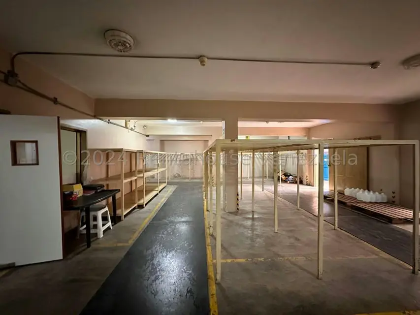 Comercial (Edificio) en Venta en El Limon, Aragua - 28