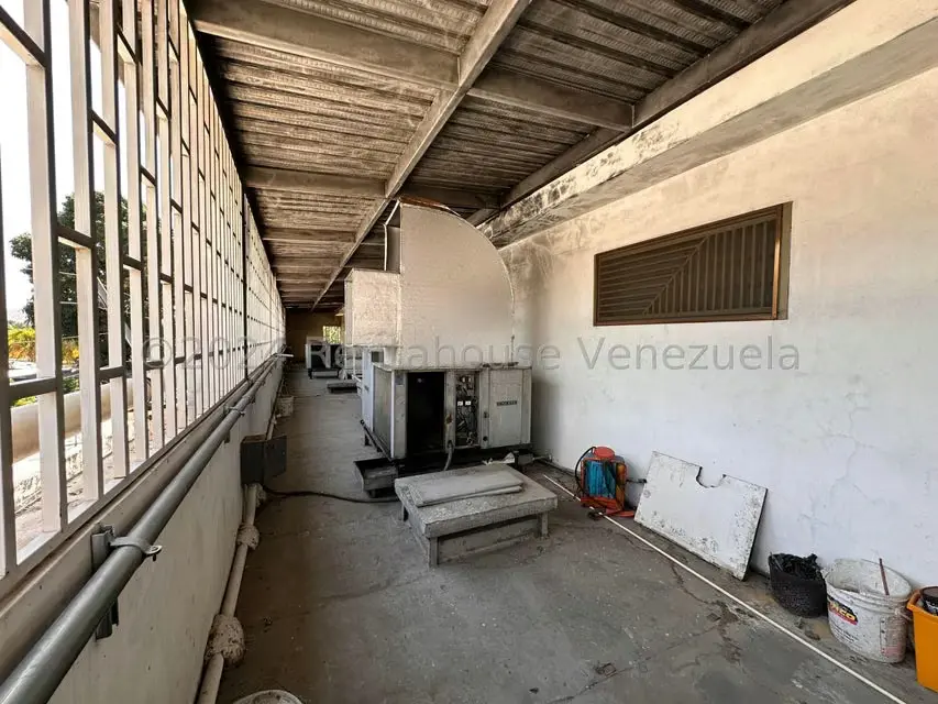 Comercial (Edificio) en Venta en El Limon, Aragua - 34