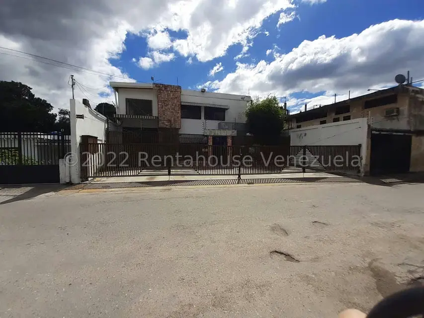 Comercial (Edificio) en Venta en El Limon, Aragua - 42
