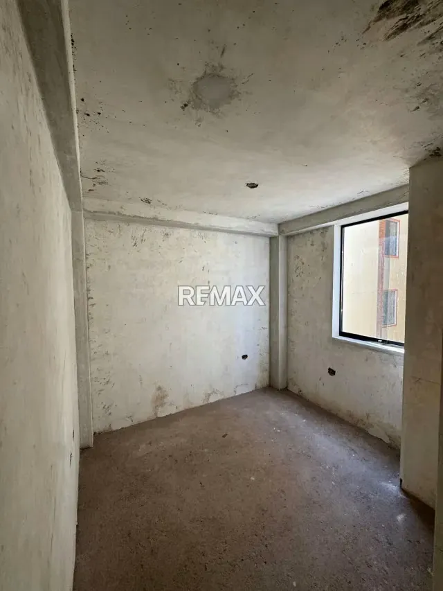 Apartamento en obra gris - 3