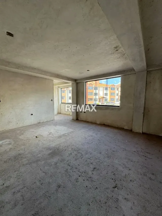 Apartamento en obra gris - 10
