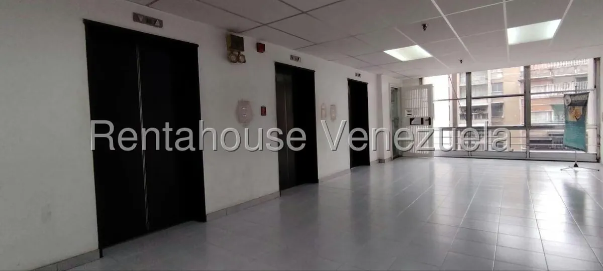 Oficina en Alquiler en Parroquia La Candelaria, Distrito Metropolitano - 4