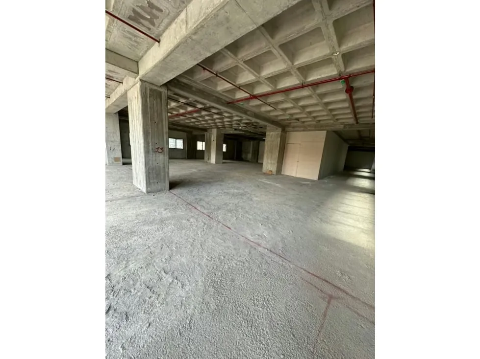 Oficina en venta 550m², Av principal de las Mercedes - 12