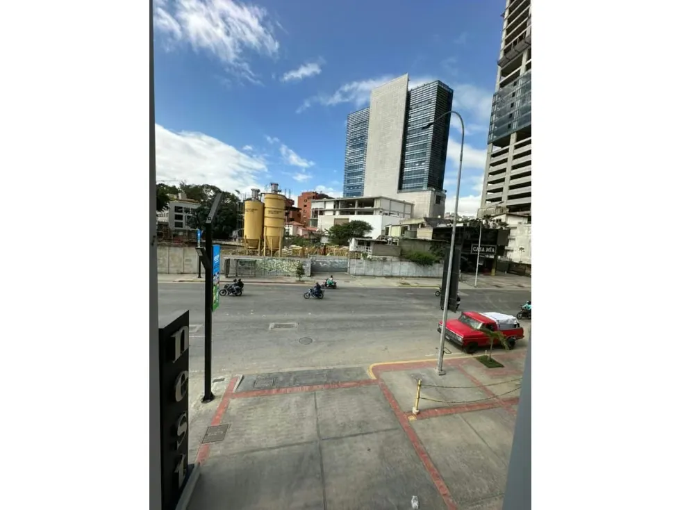 Oficina en venta 550m², Av principal de las Mercedes - 15