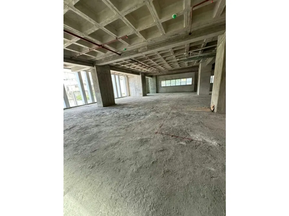 Oficina en venta 550m², Av principal de las Mercedes - 7